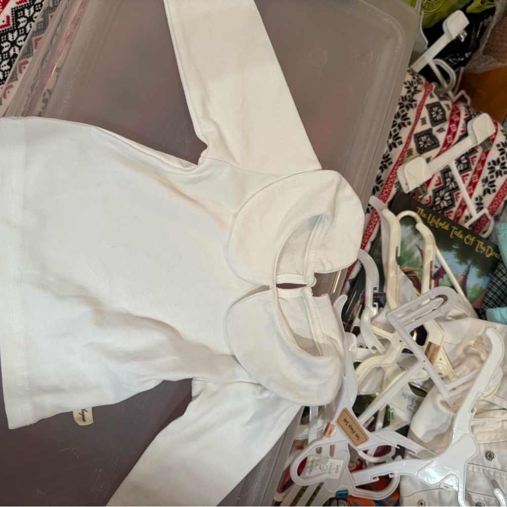 White Cotton Blend Top! Angou brand! Peter Pan collar